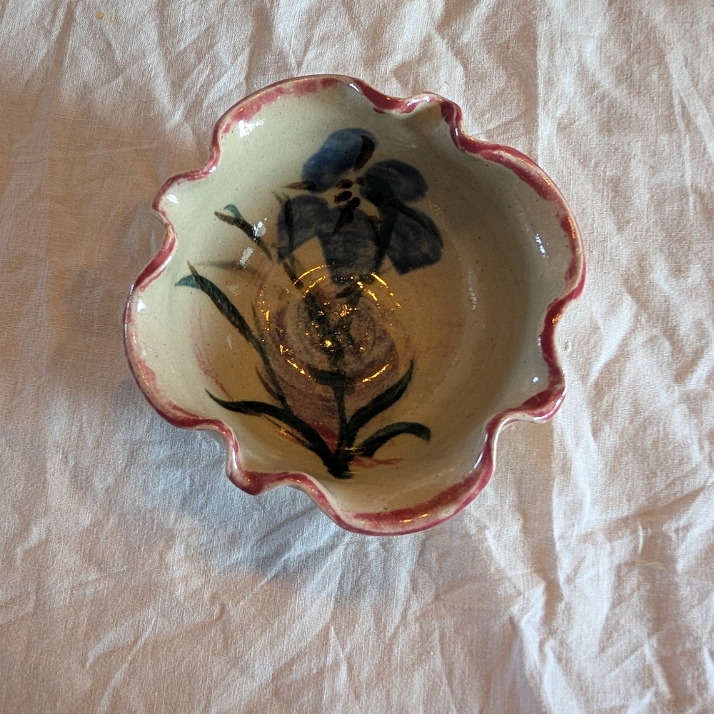 2/20$ Elegant Handmade Bowl with Floral Design